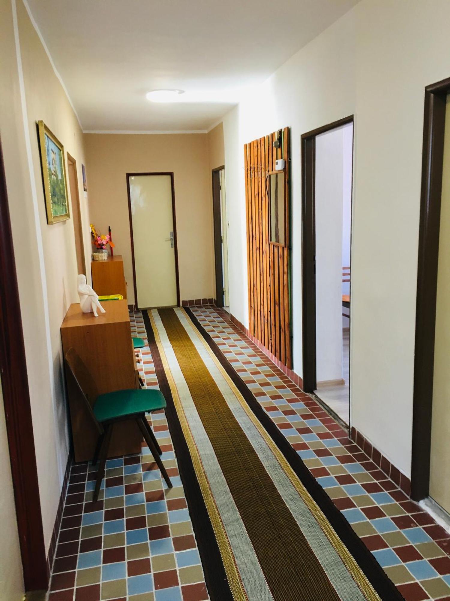 Rodinny Retro Domcek โดลนีคูบีน ภายนอก รูปภาพ